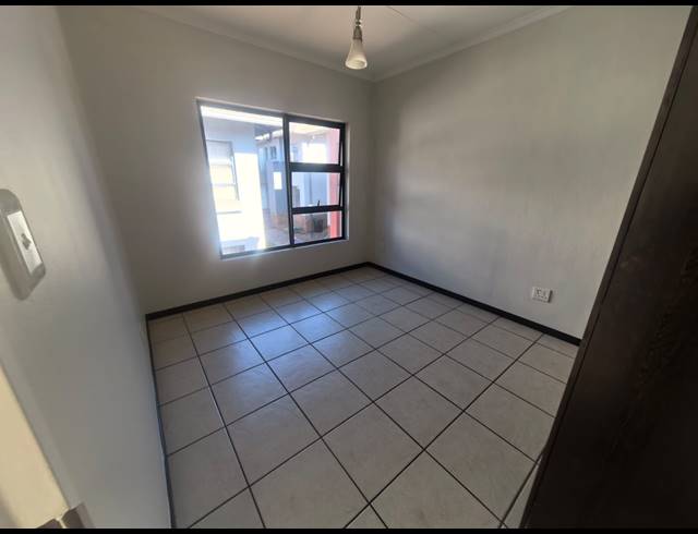 2 bed property to rent in GLENEAGLES